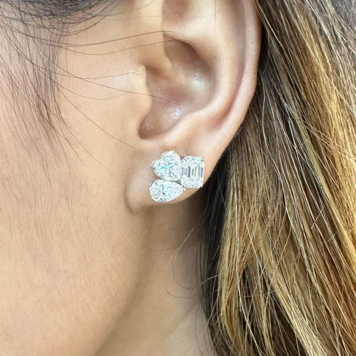 Mixed Moissanite Stud Earrings 18K