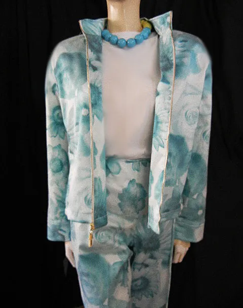 *NEW WITH TAGS - ST. JOHN MARIE GRAY AQUA & WHITE JACKET & SLACKS OUTFIT WITH CHAIN LOGO - NEW WITH TAGS - LARGE